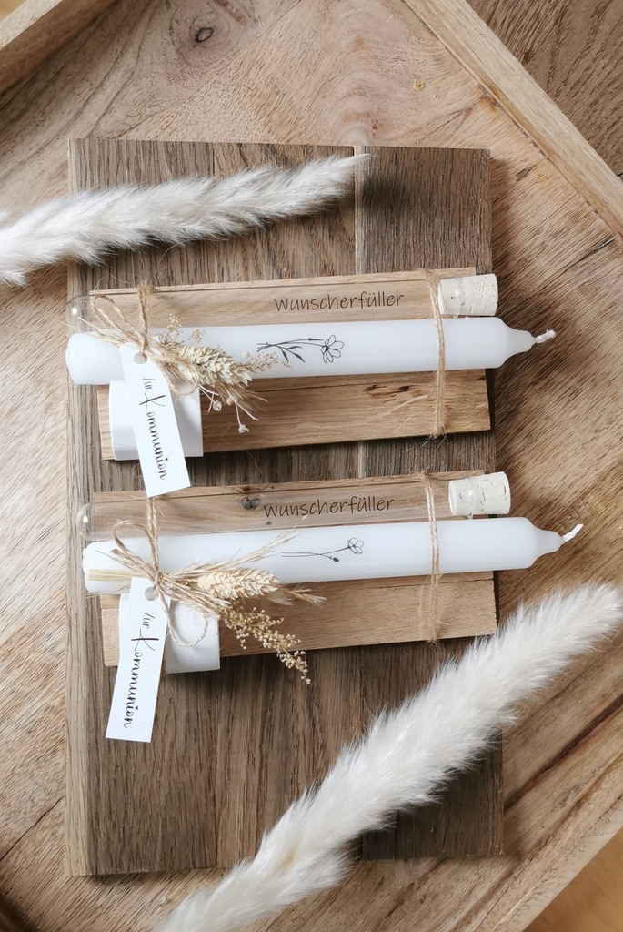 Wunscherfüller mit Kerze