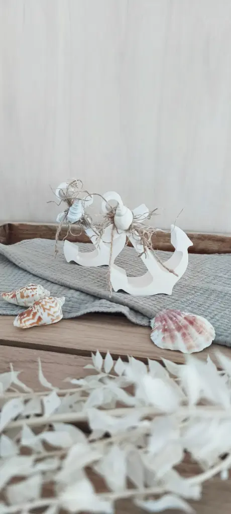 Deko-Anker im maritimen Stil – Raysin mit Muschelverzierung
