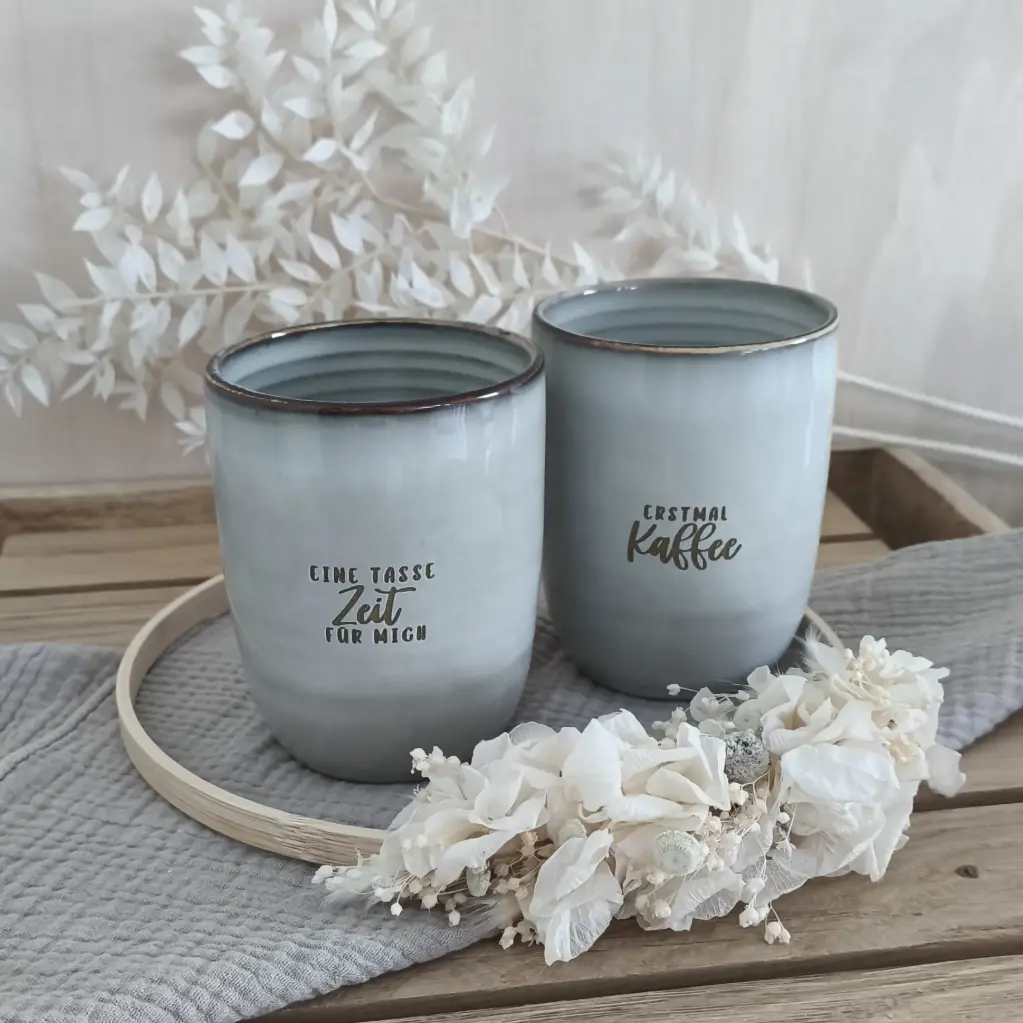 [1458211] Geschenkset Becher Tabo gross graviert (Erstmal Kaffee)