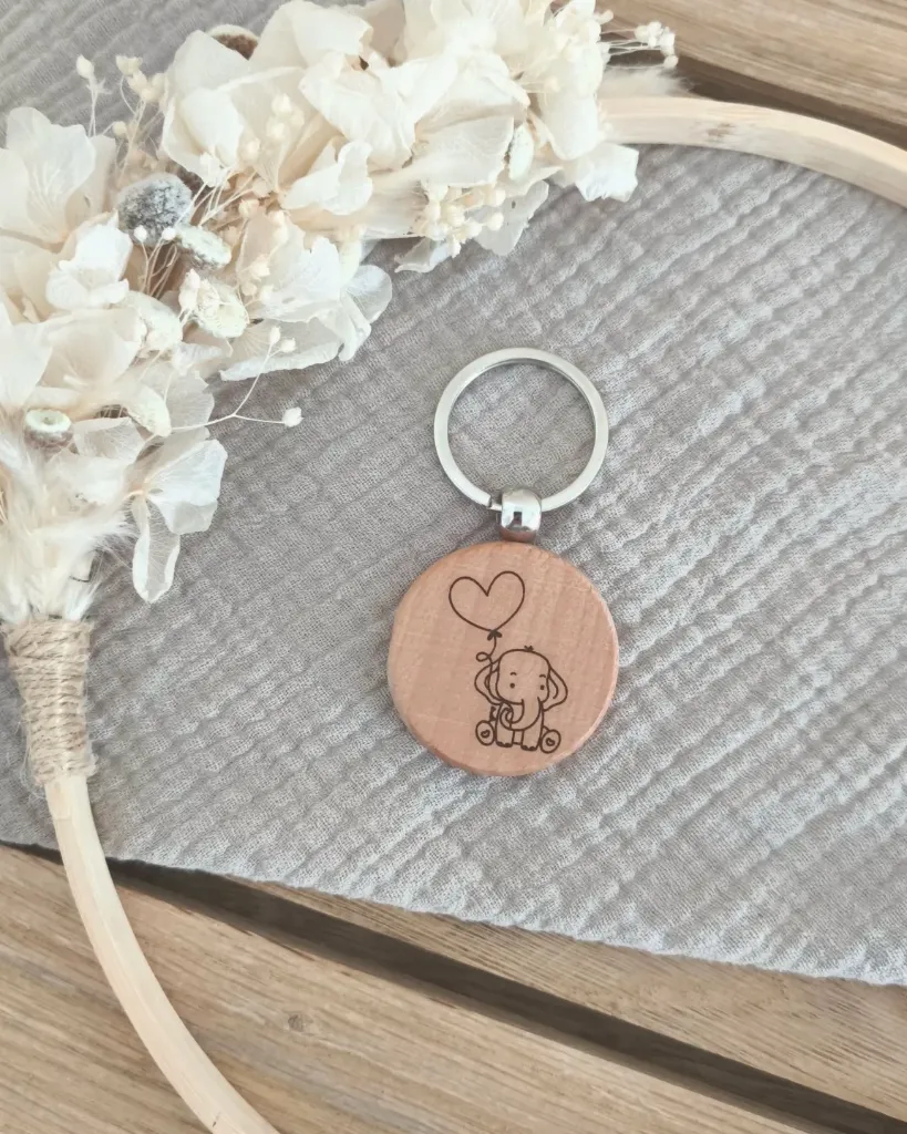 [1458742] Kontaktanhänger Holz (Elefant)