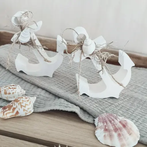 [1457077] Deko-Anker im maritimen Stil mit Muschelverzierung