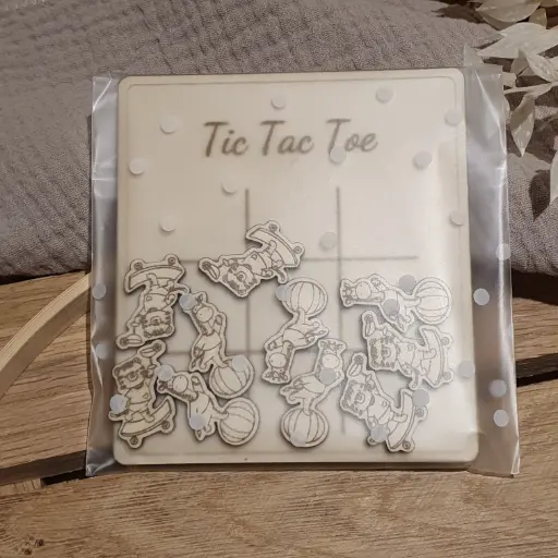 [1457681] Tic-Tac-Toe klein